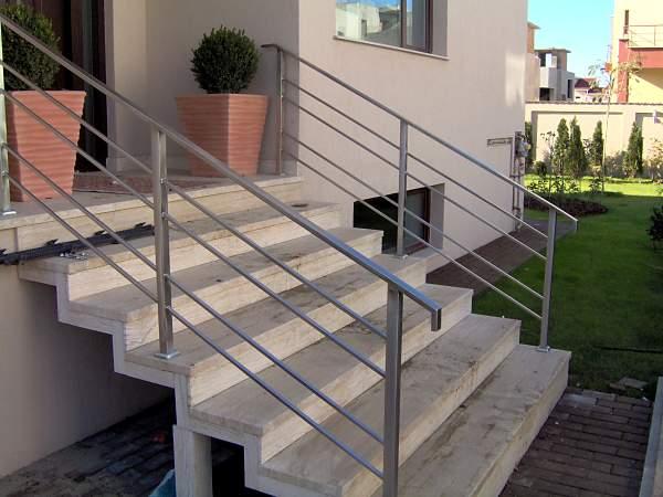 Balustradă exterior scări marmură
